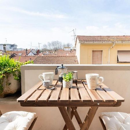 Seaside Apt Private Parking And Near The Beach Viareggio Bagian luar foto