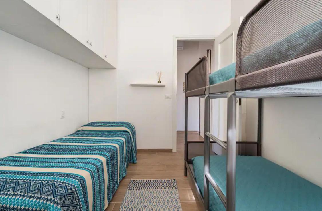 Seaside Apt Private Parking And Near The Beach Viareggio Bagian luar foto